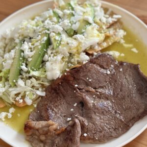Chilaquiles con Bistec